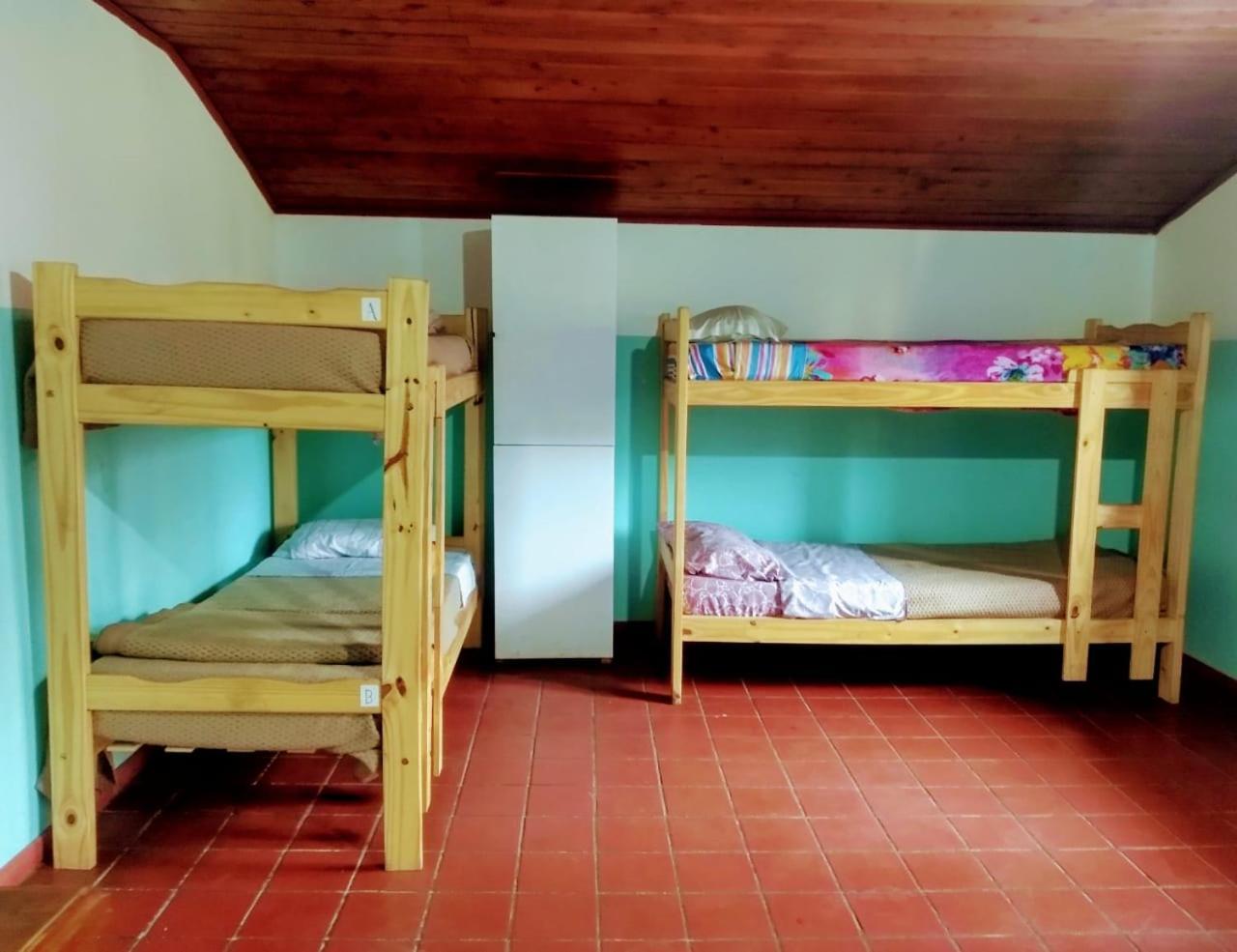 Km Sun Hostel Сан-Карлос-де-Барілоче Номер фото