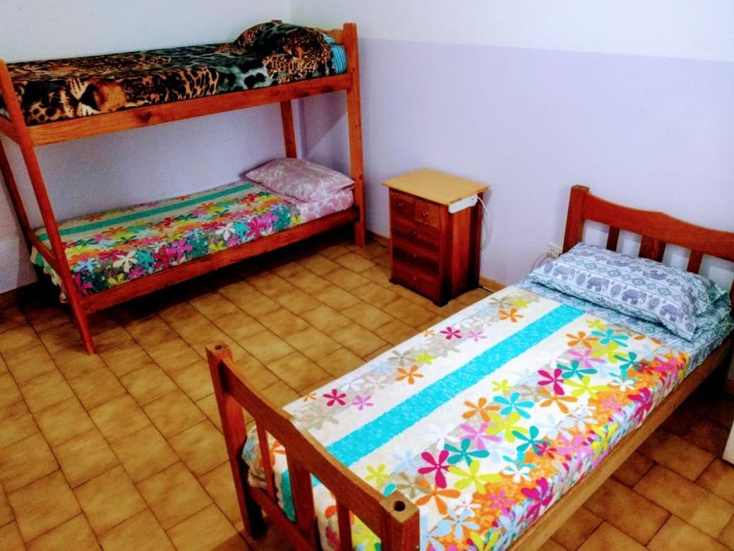 Km Sun Hostel Сан-Карлос-де-Барілоче Номер фото
